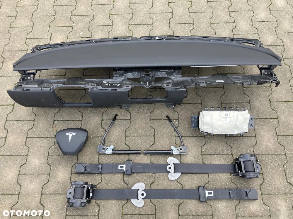 TESLA 3 Y DESKA KONSOLA KOKPIT PLPIT PÓŁKA PARAPET AIRBAG PODUSZKI POWIETRZNE KIEROWCY PASAŻERA KOLAN KOLANOWA AIR BAG FOTELA W FOTEL KURTYNA KURTYNY NAPRAWA SRS PASY PAS BEZPIECZEŃSTWA NAPINACZE DOPINACZE NAPINACZ DOPINACZ naprawa regeneracja Raz2 !!! - 4