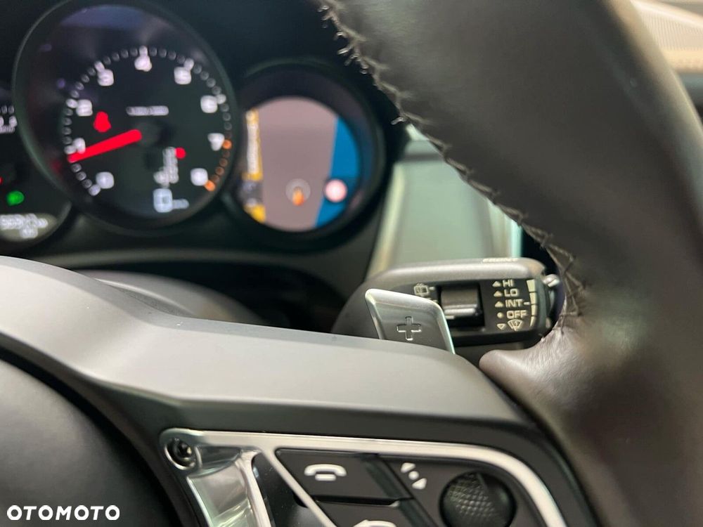 Porsche Macan Standard - 15