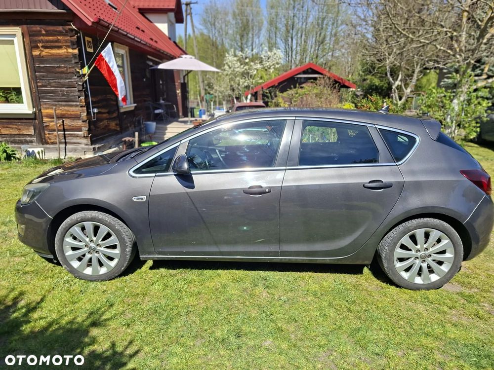 Opel Astra 1.4 Turbo - 9