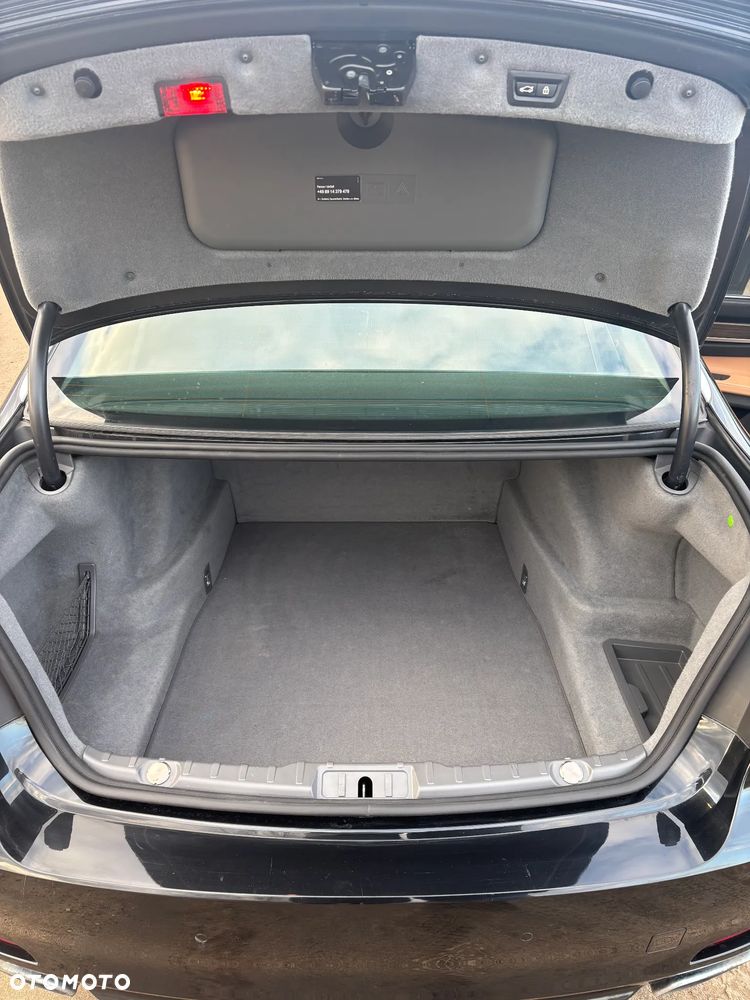 BMW Seria 7 - 29