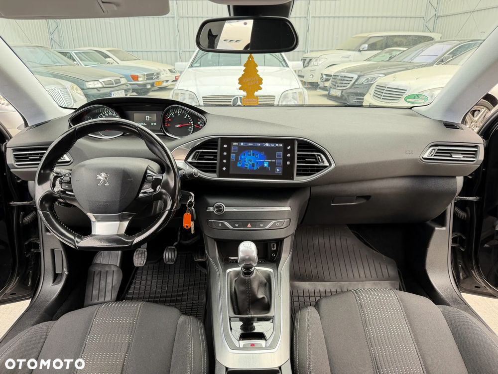 Peugeot 308 2.0 Blue HDi Allure S&S - 6