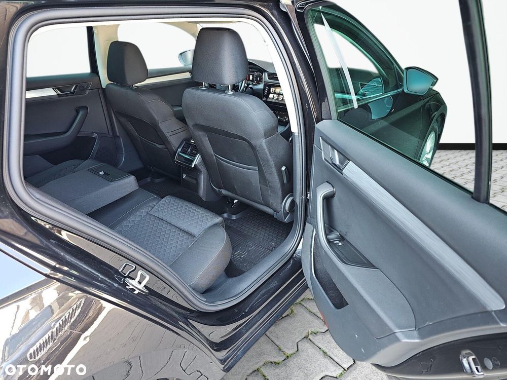 Skoda Superb - 32