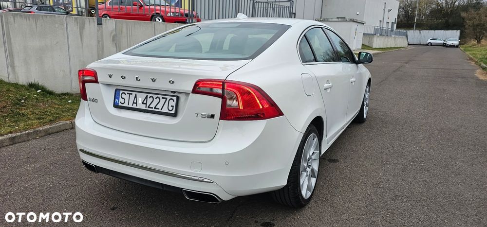 Volvo S60 - 14