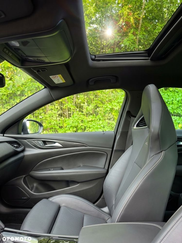 Opel Insignia 2.0 CDTI 4x4 GSi S&S - 16