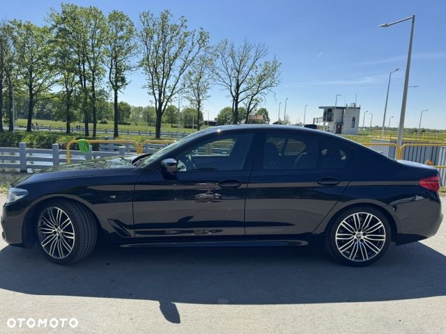 BMW Seria 5 520d M Sport Edition - 6