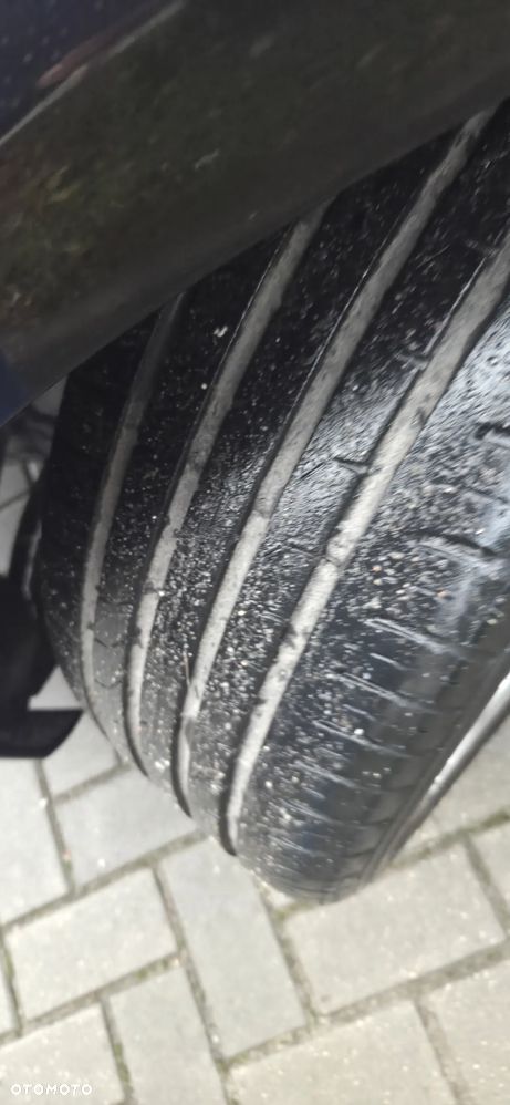 Volkswagen Golf 2.0 TDI DPF Style - 23