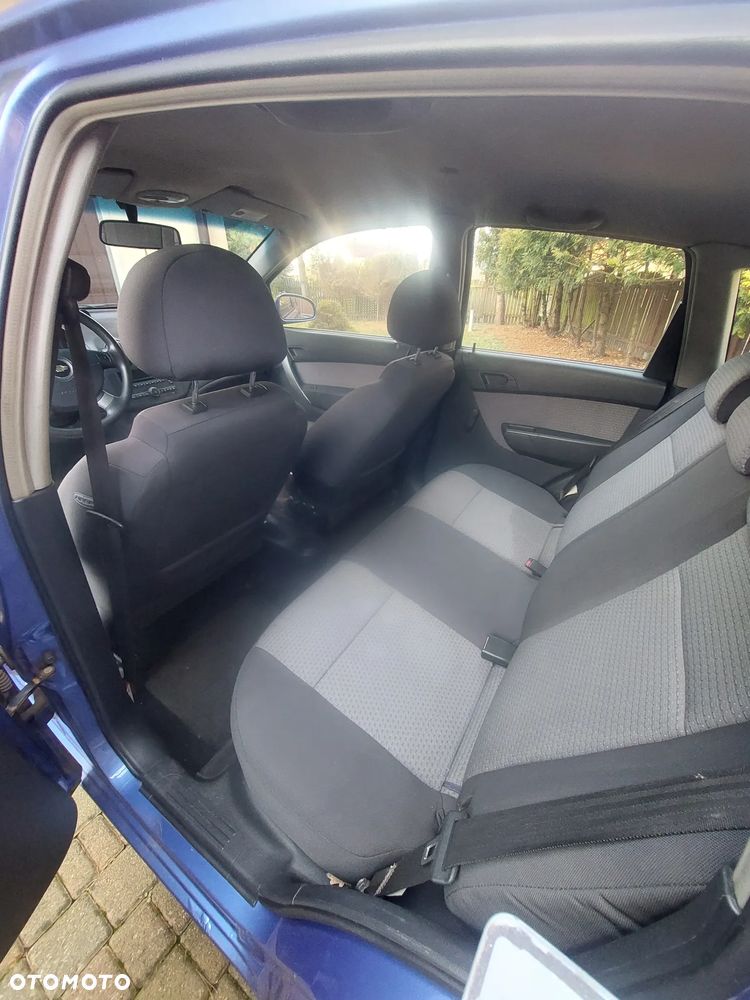 Chevrolet Aveo 1.2 16V Base+ - 6