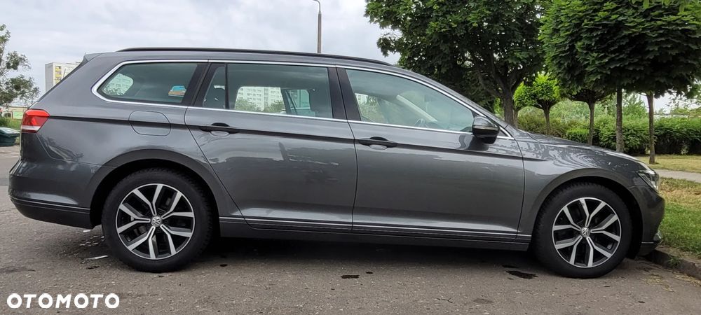 Volkswagen Passat 2.0 TDI BMT Comfortline DSG - 3