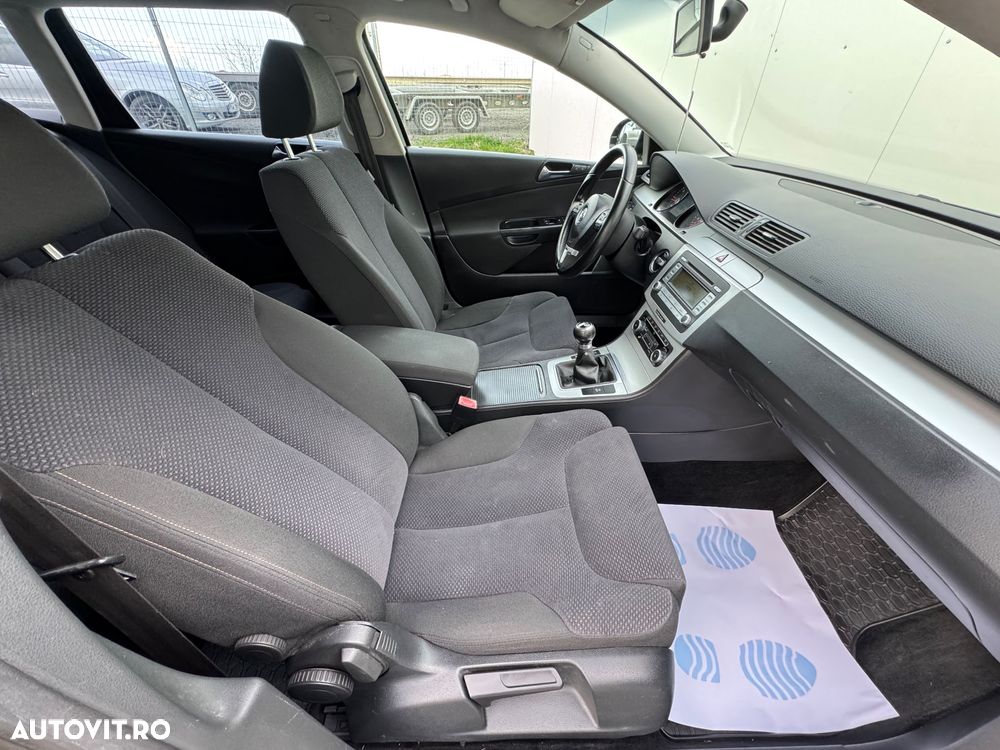 Volkswagen Passat Variant 1.6 TDI BlueMotion - 10