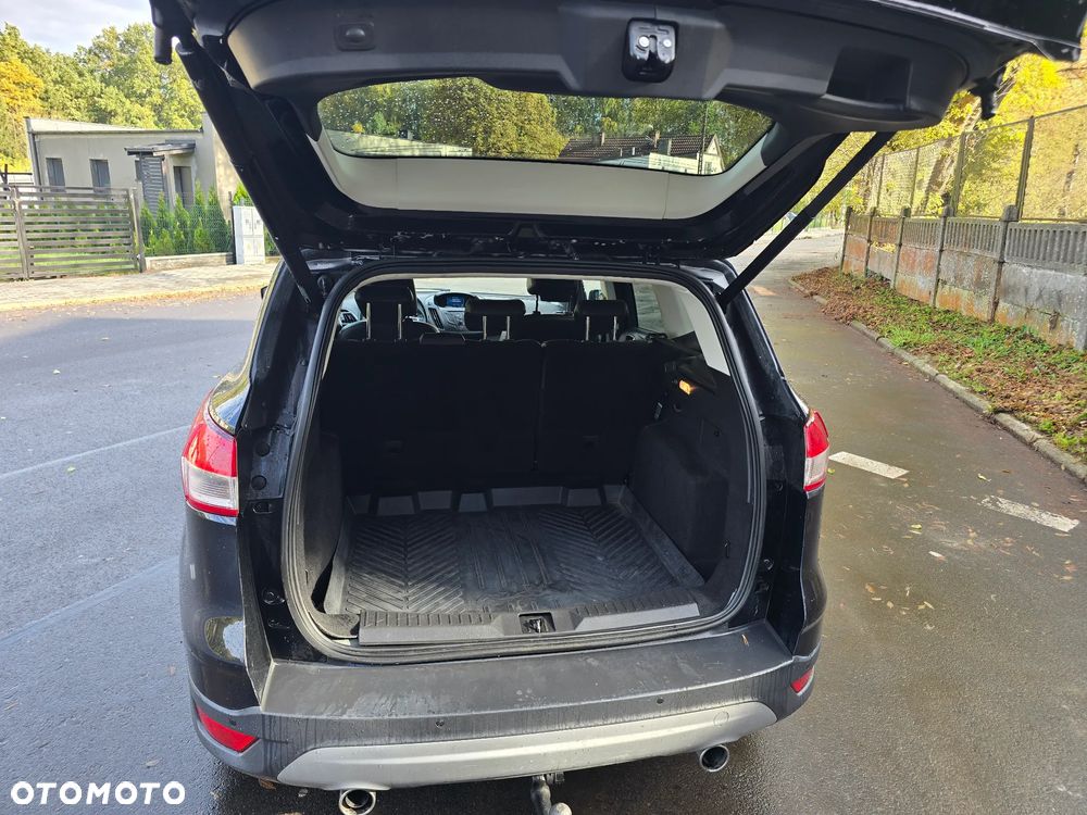 Ford Kuga - 17