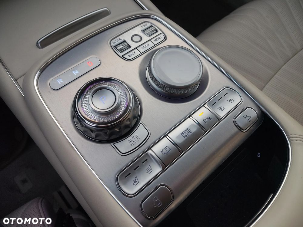 Genesis G90 3.5T V6 AT8 SWB 5-Sitzer Luxury - 16