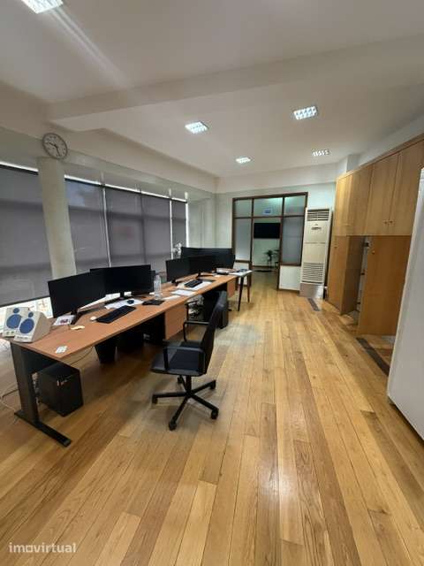 Escritório para arrendar no centro de Famalicão - Grande imagem: 5/7