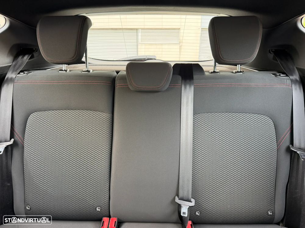 Ford Fiesta 1.0 EcoBoost S&S ST-LINE - 24