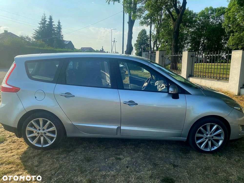 Renault Grand Scenic 2.0 16V 140 CVT Luxe - 4