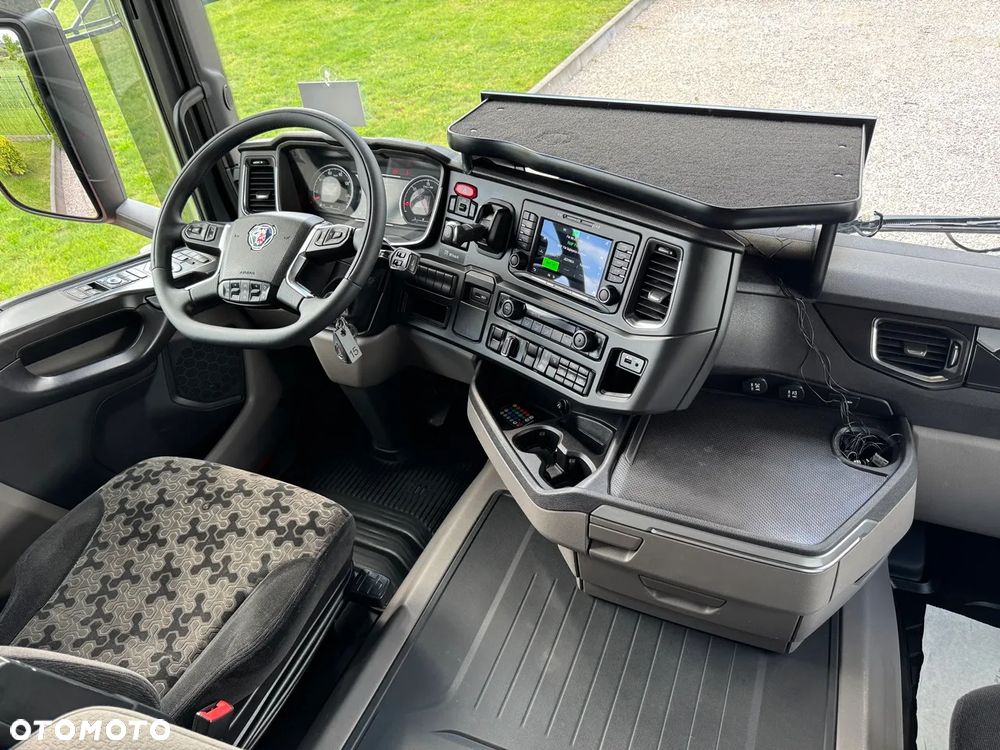 Scania R 450 / ACC / DWA DUŻE ZBIORNIKI ON / DWA ŁÓŻKA / RETARDER / DUŻA NAVI / VIRTUAL KOKPIT - 30