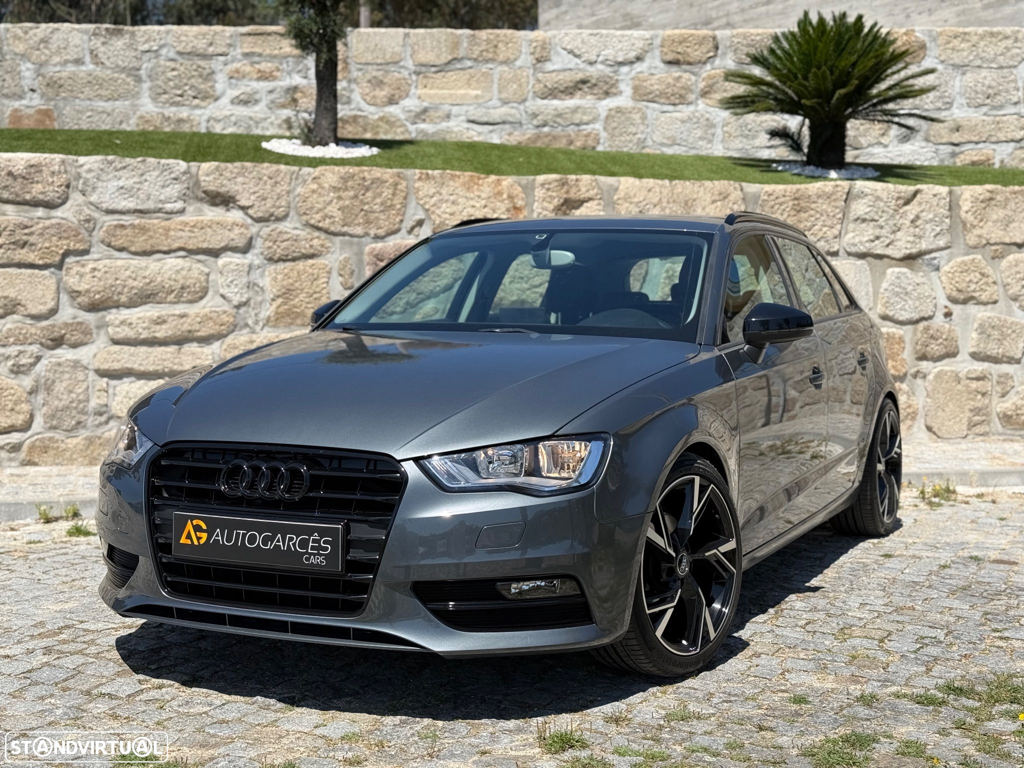 Audi A3 Sportback 1.6 TDI S-line - 1