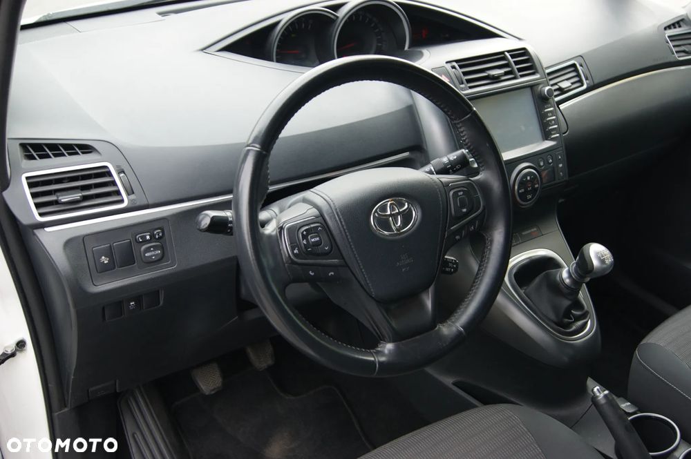 Toyota Verso 1.8 5-Sitzer Edition S+ - 16