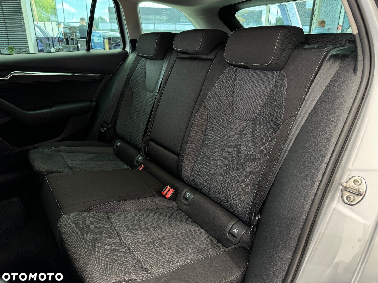 Skoda Octavia 2.0 TDI Style DSG - 13