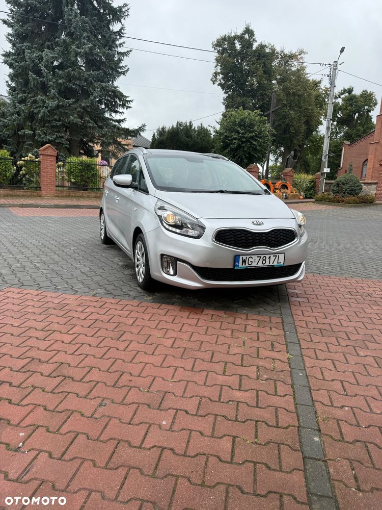 Kia Carens 1.7 CRDi 115 Dream Team Edition - 11