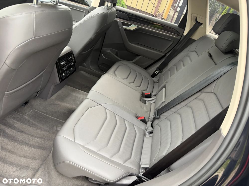Volkswagen Touareg 3.0 V6 TFSI Plug-In Hybrid 4Mot Atmosphere - 31