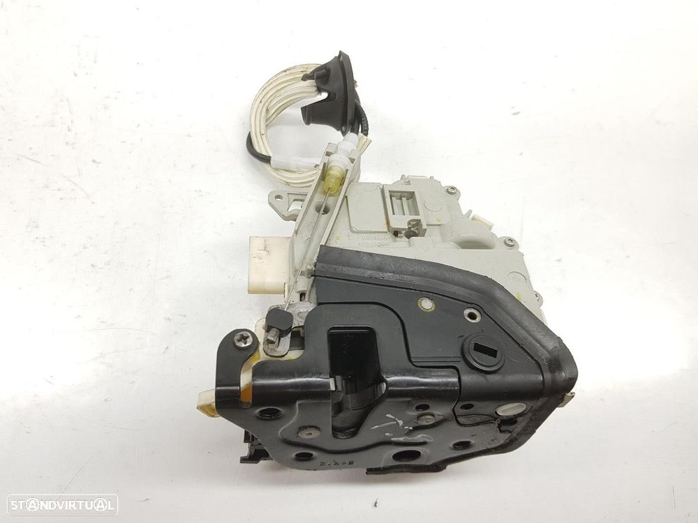 FECHADURA PORTA TRASEIRA DIREITA AUDI Q5 2013 -8K0839016C - 2