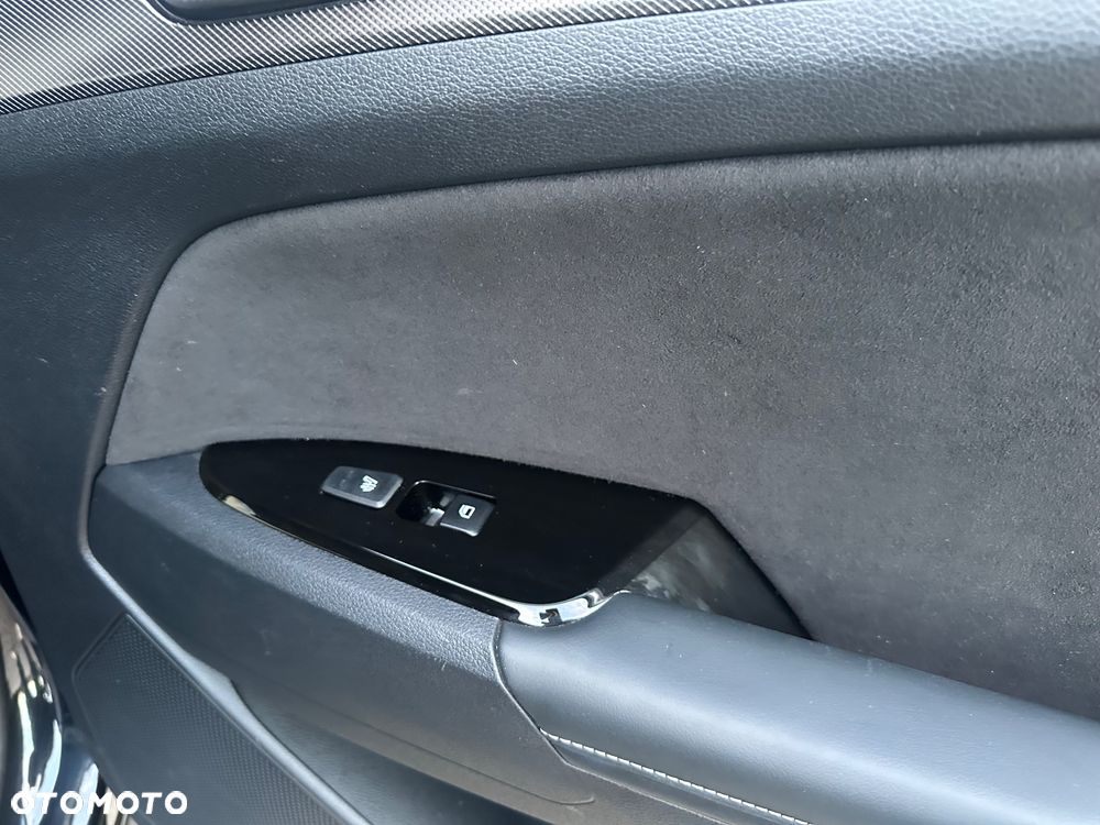 Kia Sportage 1.6 T-GDI MHEV Business Line 4WD DCT - 19