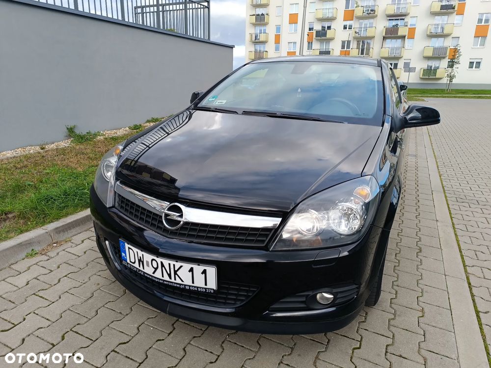 Opel Astra GTC 1.6 - 20