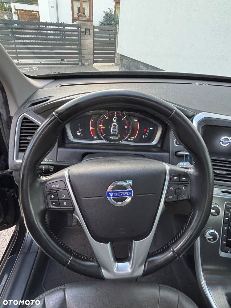 Volvo XC 60 D4 Geartronic Summum - 33