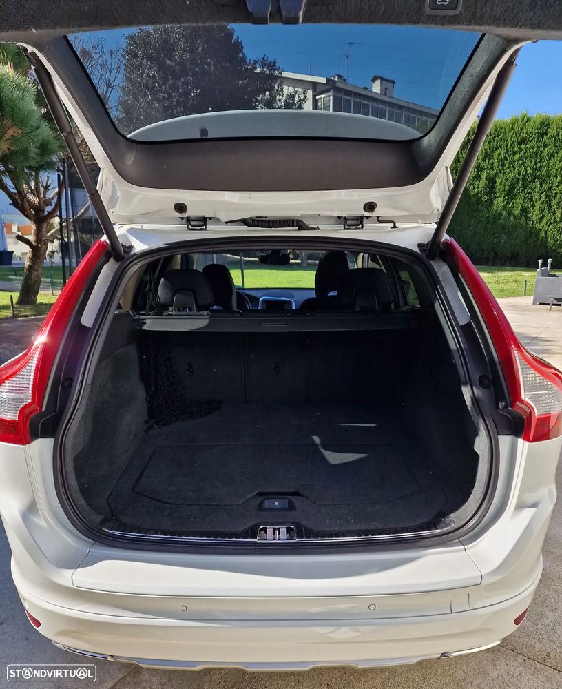 Volvo XC 60 2.0 D4 Summum Geartronic - 7