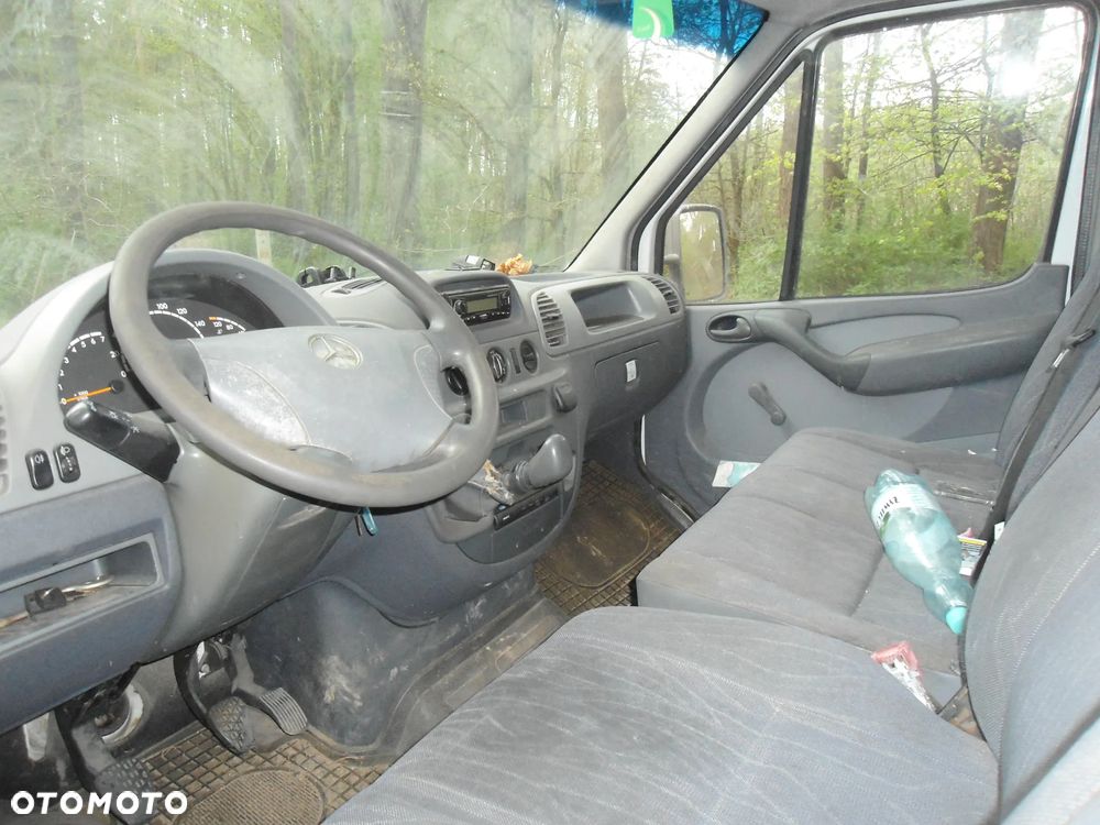 Mercedes-Benz Sprinter - 5
