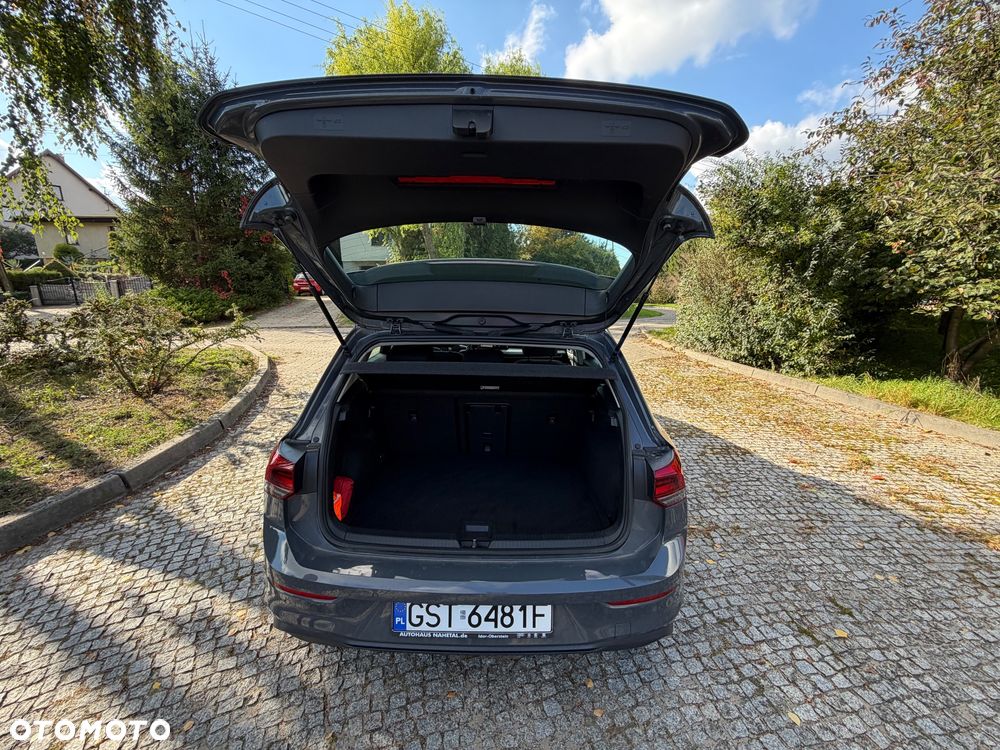Volkswagen Golf 1.5 TSI BMT Comfortline - 25