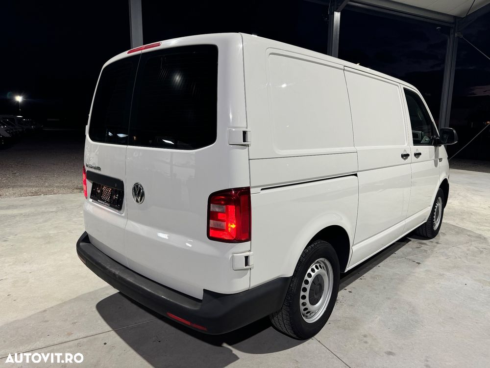 Volkswagen Transporter - 3