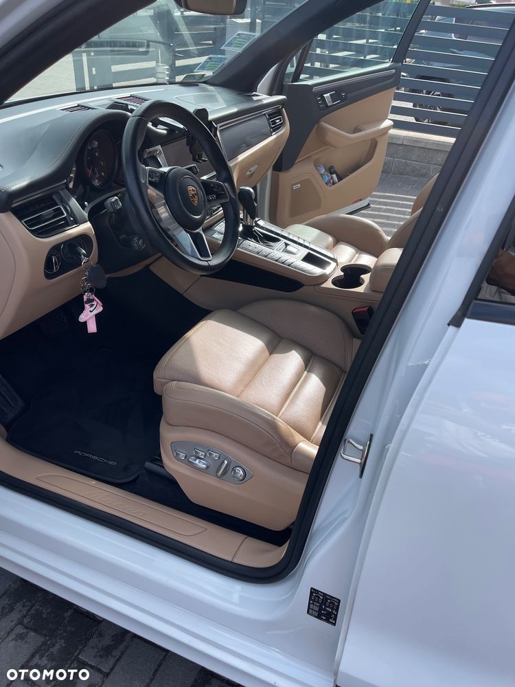 Porsche Macan - 3
