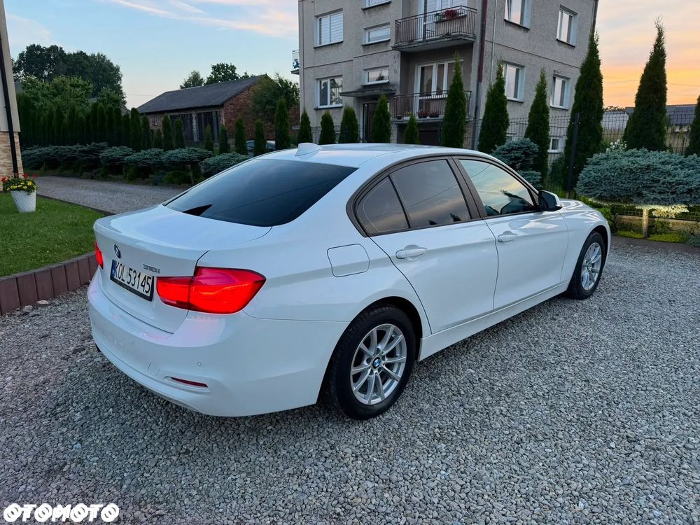 BMW Seria 3 318i Advantage - 4