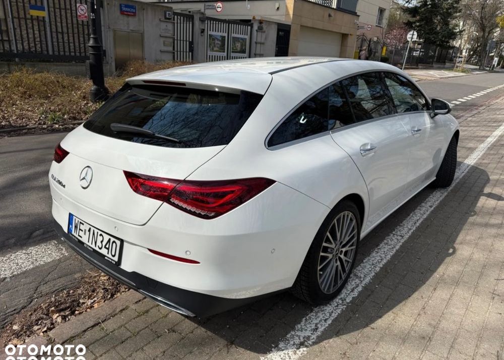 Mercedes-Benz CLA 200 d Progressive 8G-DCT - 3