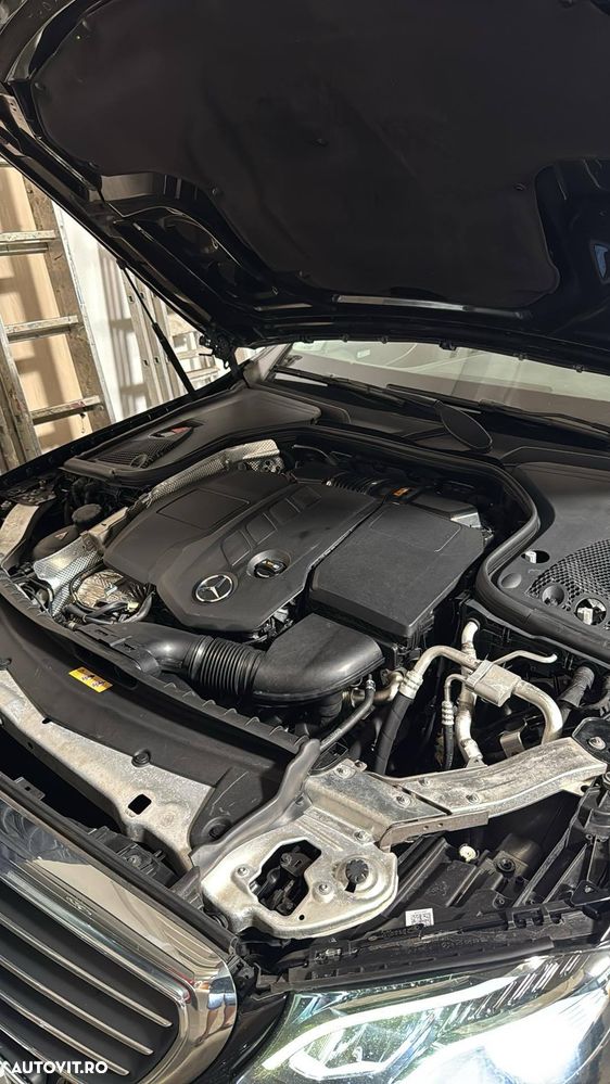 Mercedes-Benz E 220 d Aut. - 13