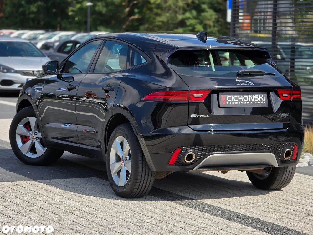 Jaguar E-Pace 2.0 i4P AWD R-Dynamic SE - 4