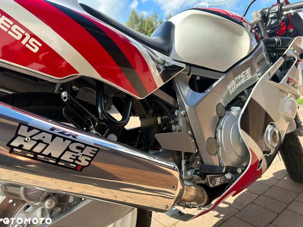 Yamaha FZR - 5