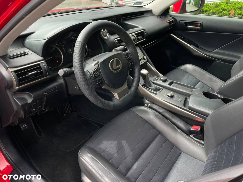 Lexus IS - 17