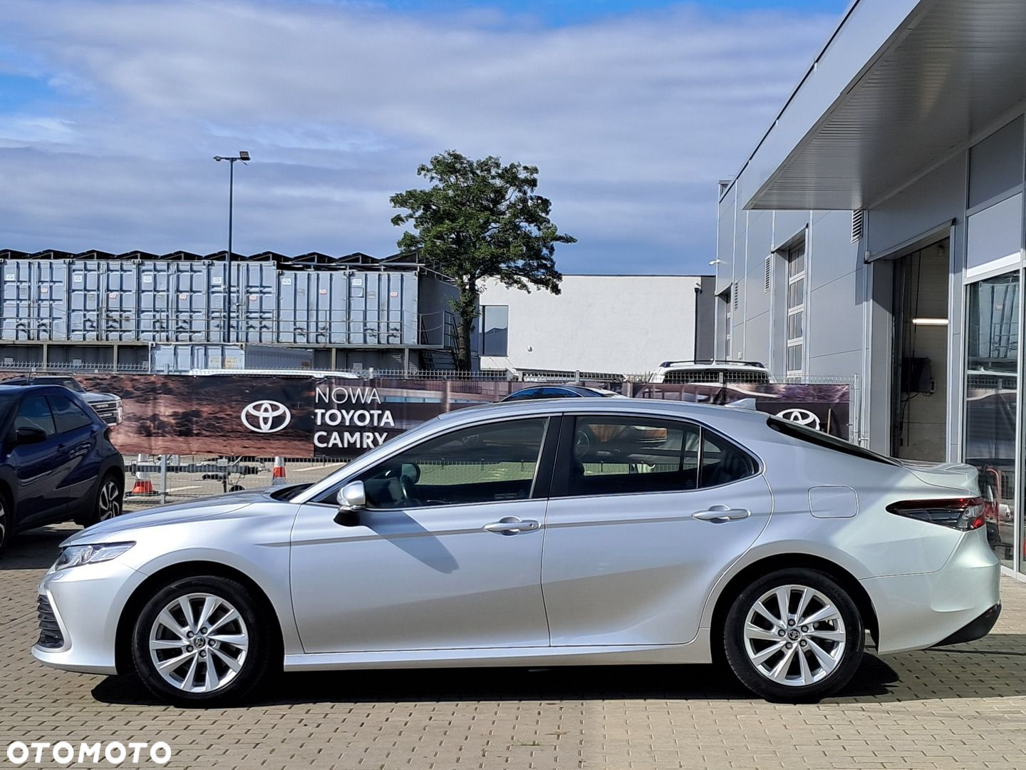 Toyota Camry 2.5 Hybrid Comfort CVT - 4