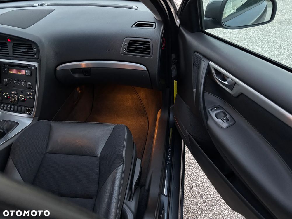 Volvo S60 2.4D Momentum - 18