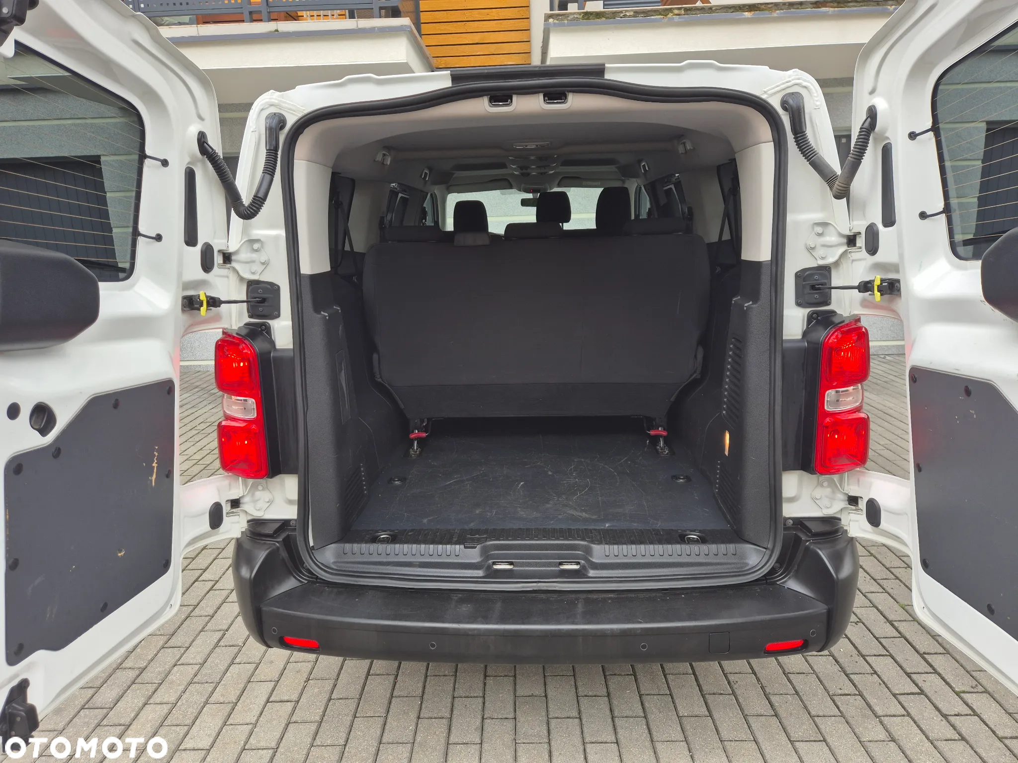 Toyota ProAce 2.0 D-4D Long 3,0t Mobilny Life - 19