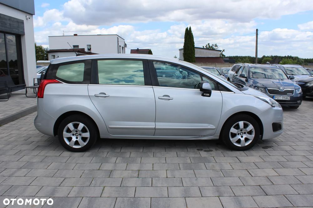 Peugeot 5008 120 VTi Premium - 13