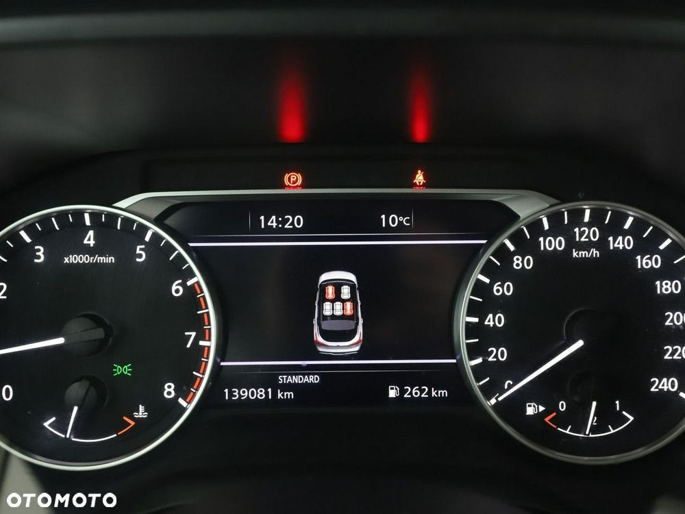 Nissan Qashqai 1.3 DIG-T mHEV N-Connecta - 23