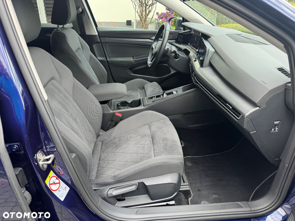 Volkswagen Golf 1.5 eTSI Style DSG - 25