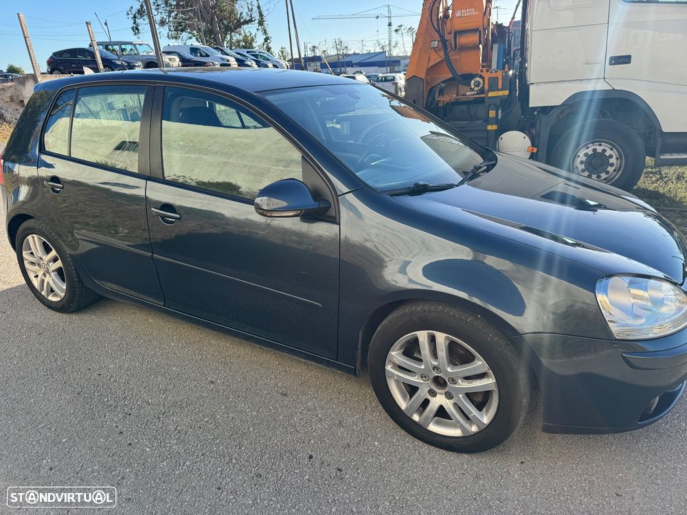 VW Golf 1.9 TDi BlueM. Confortline - 4