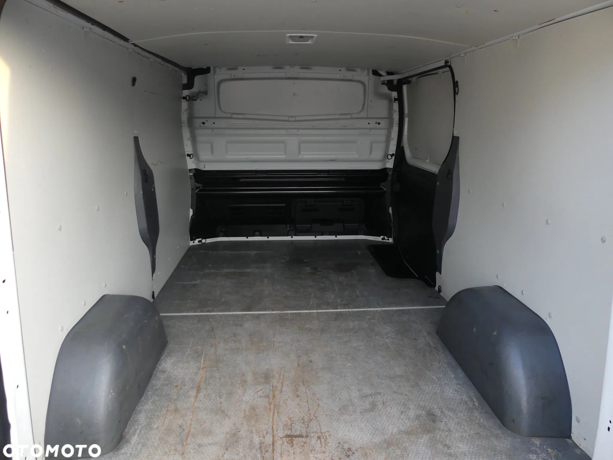 Renault TRAFIC - 32