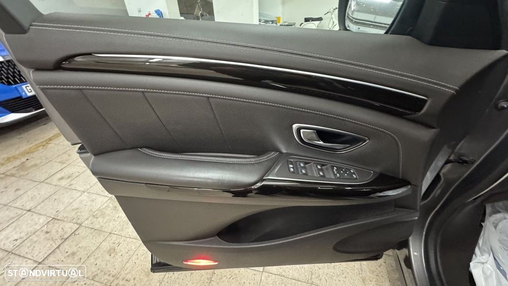 Renault Espace 1.6 dCi Initiale Paris EDC - 24