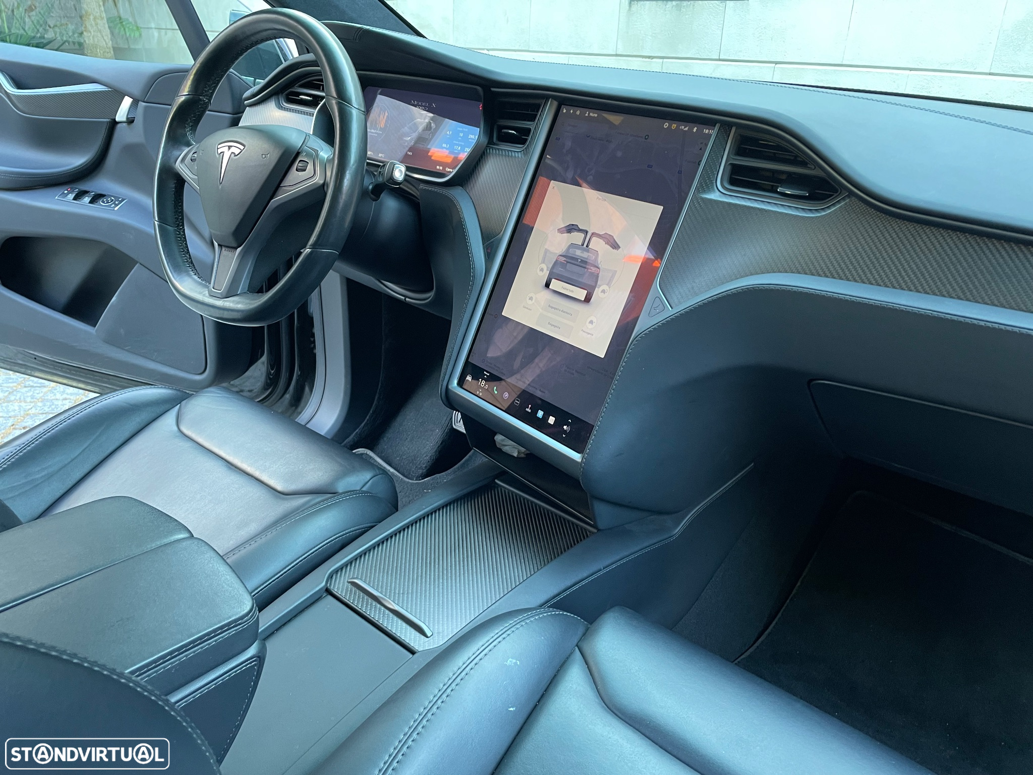 Tesla Model X 100D - 12