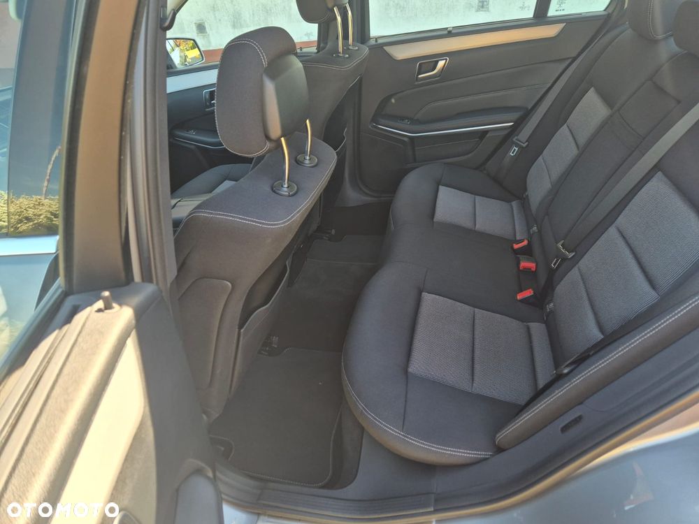 Mercedes-Benz Klasa E 350 BlueTEC 4Matic 7G-TRONIC - 13